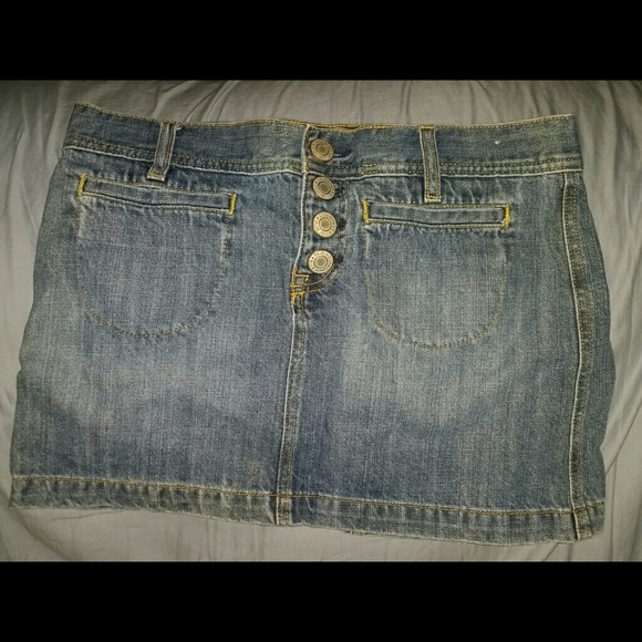 Old Navy jean skirt size 4