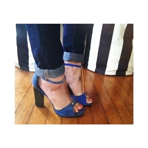 💙CELINE💙 t-strap heel