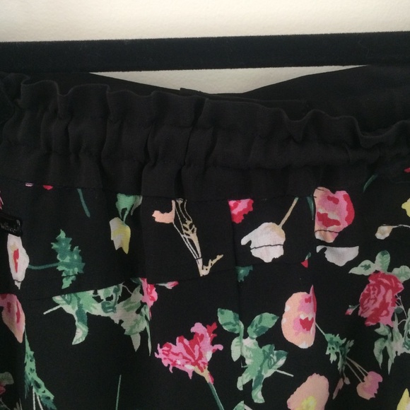 MANGO floral and flowing pants - Picture 4 of 4