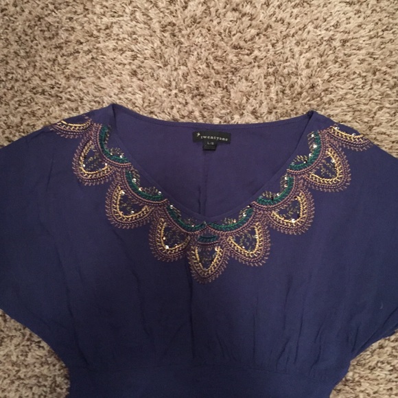 Navy top! - Picture 2 of 3