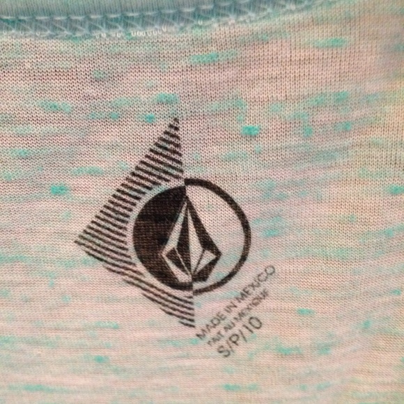 Volcom t-shirt - Picture 2 of 4