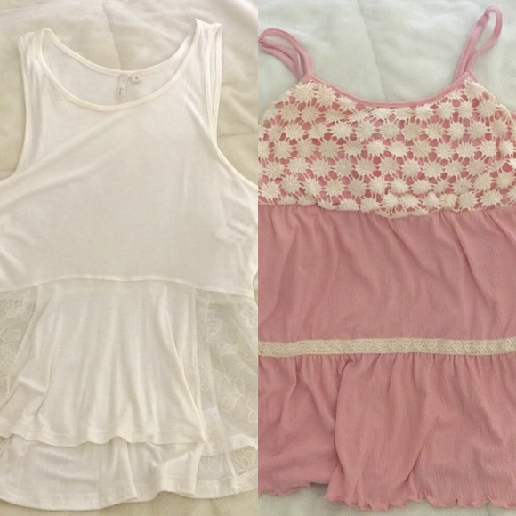 ❌Bundle❌ White top & pink top
