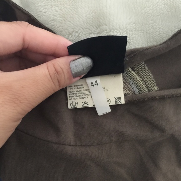 ❌Sold❌ High neck crop top - Picture 2 of 4