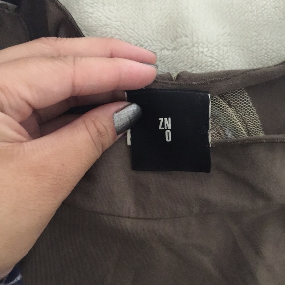 ❌Sold❌ High neck crop top - Picture 3 of 4