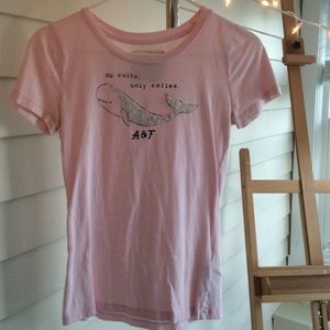 Abercrombie & Fitch fitted women's tee