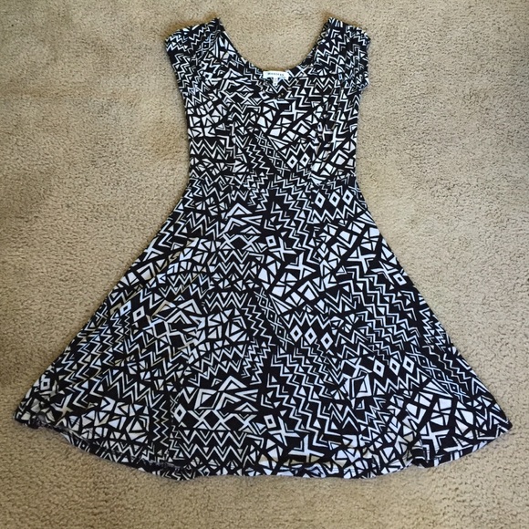 Cute black and white patterned dress
