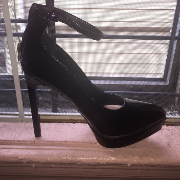 Black High heels