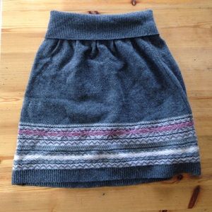 Woolen above the knee skirt