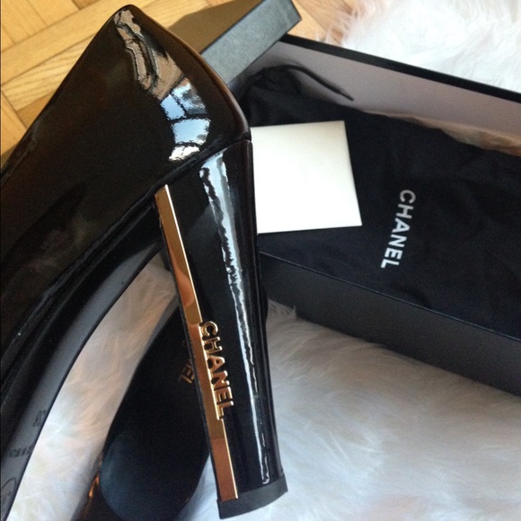 Chanel black patent leather pumps size 38 - Picture 2 of 4