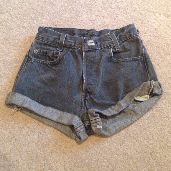 destroyed jean shorts - Picture 1 of 3