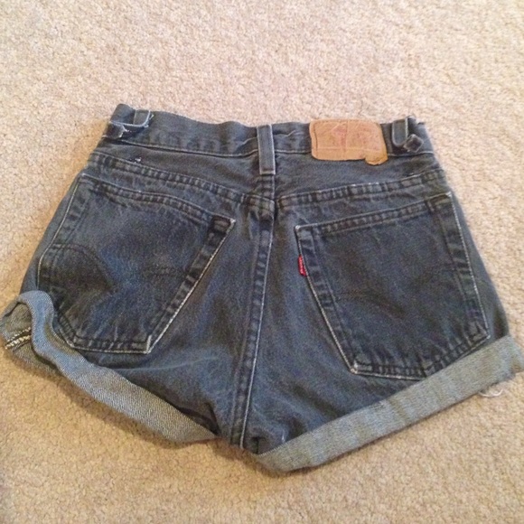 destroyed jean shorts - Picture 2 of 3