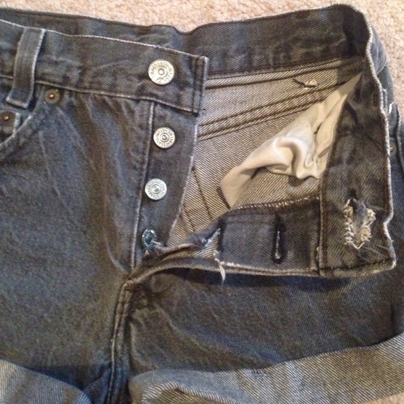 destroyed jean shorts - Picture 3 of 3