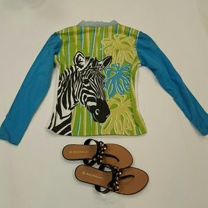 Zip up graphic sweater with lace accents