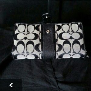 Coach wallet