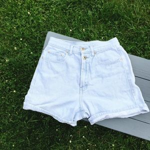 Sale 🎉 Vintage High Waist Shorts