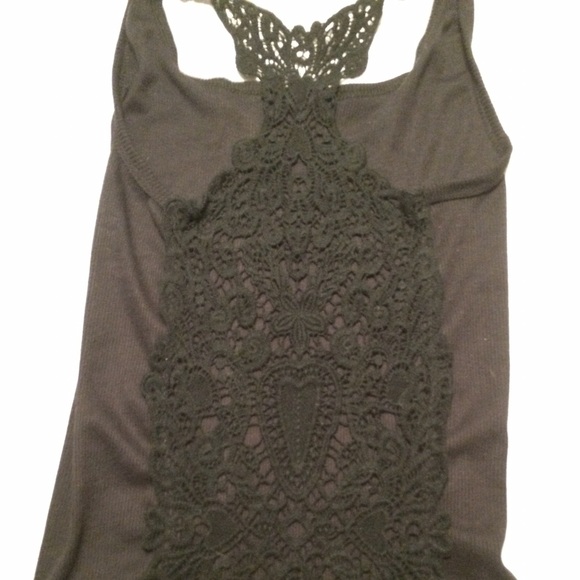 🚫SOLD🚫 Black Crochet Racer back Tank - Picture 2 of 3