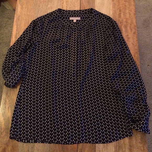 Banana republic silk black hearts blouse