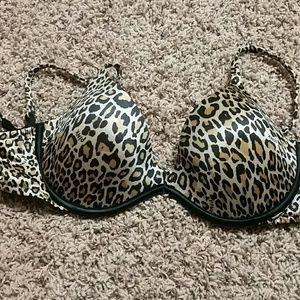 Sold on mercari-----Victoria secret 34d bra