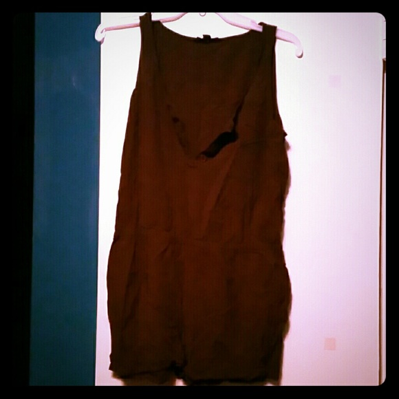 Simple dark olive romper - Picture 1 of 2