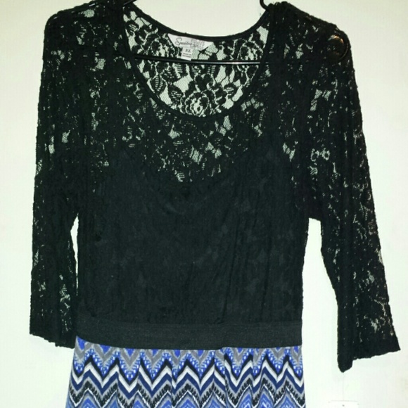 Womans comfy dress, black lace half sleeve