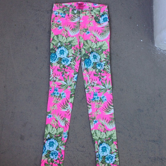 Tripp NYC Floral Print Pant