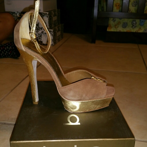 High heel shoes