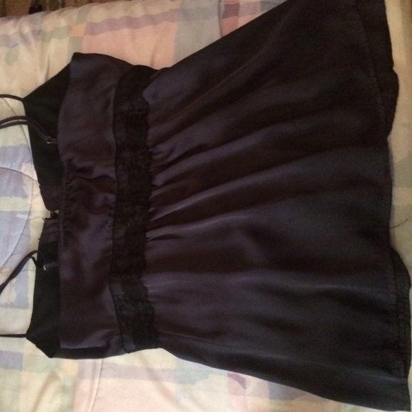 Top - Picture 3 of 3