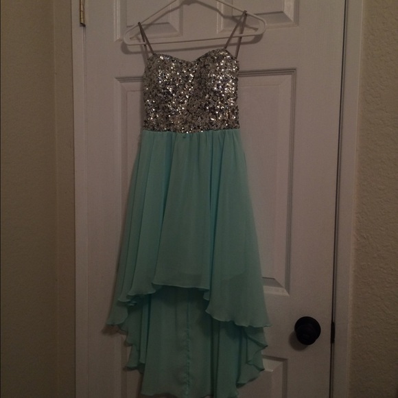 Formal/Prom Dress - Picture 1 of 2