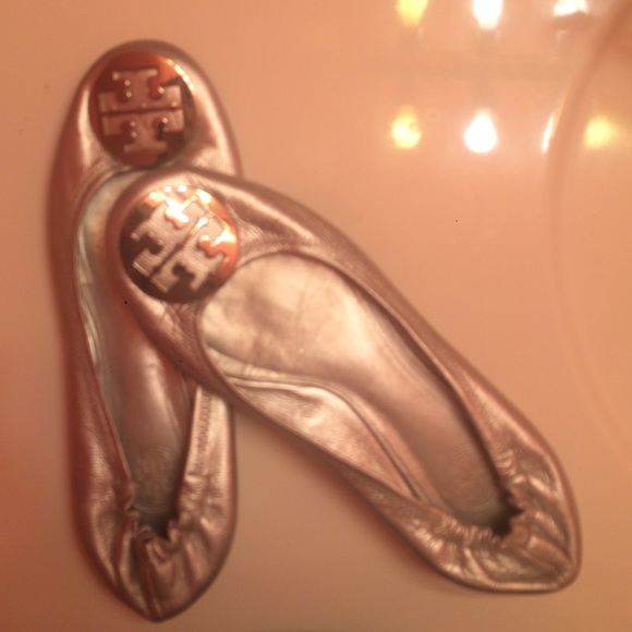 AUTHENTIC Tory Burch Ballet Flats