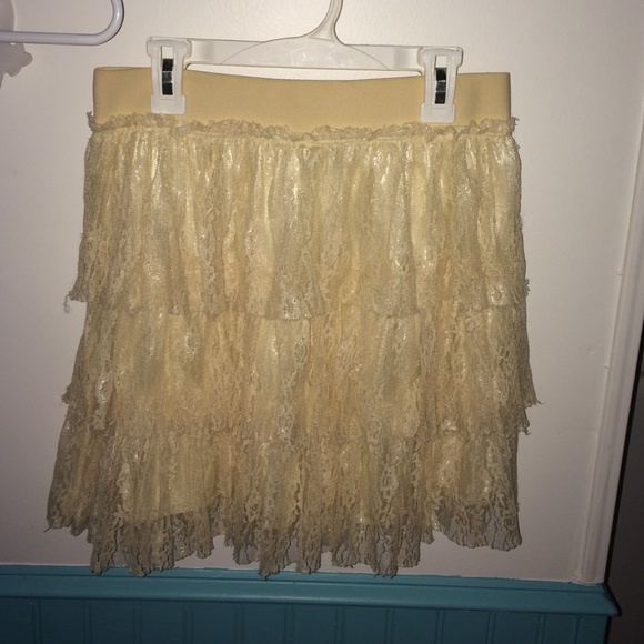 Layered lace mini skirt