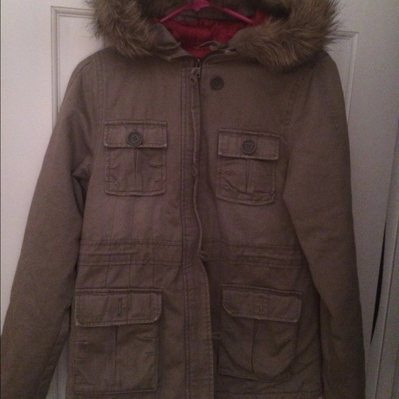 jacket• - Picture 2 of 4