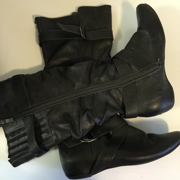 ❌ SOLD ❌ Grey leather boots - Picture 2 of 3