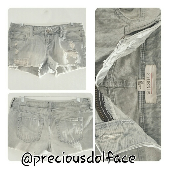 Destressed Short Pants