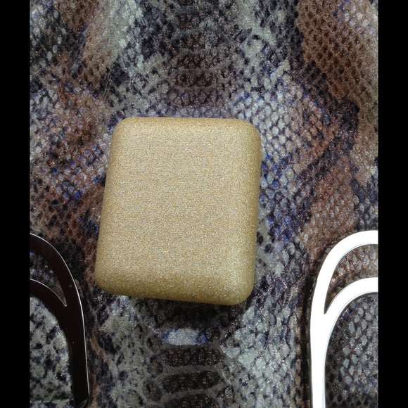 10k gold pendant with chain - Picture 3 of 3