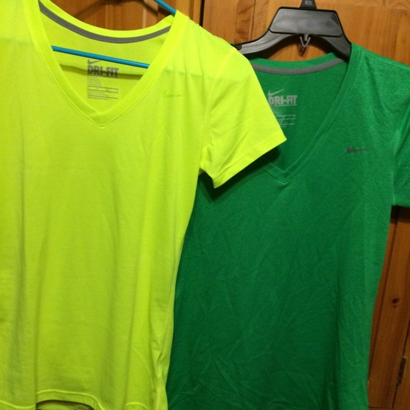 Nike Workout Shirt GREEN NEXT DAY SHIP