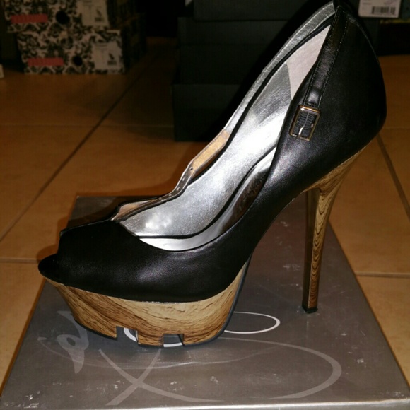 High heel shoes