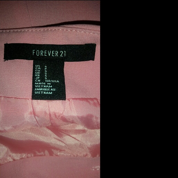 Bubblegum Pink Highwaisted Shorts - Picture 4 of 4