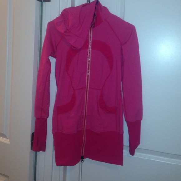PINK LULULEMONS JACKET
