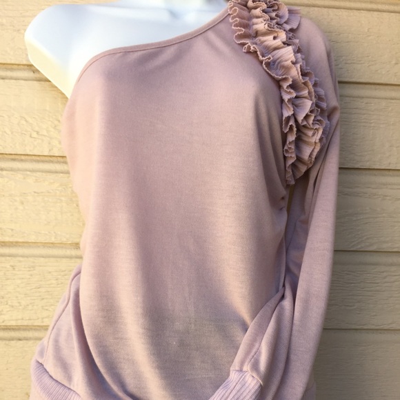 One shoulder blouse!