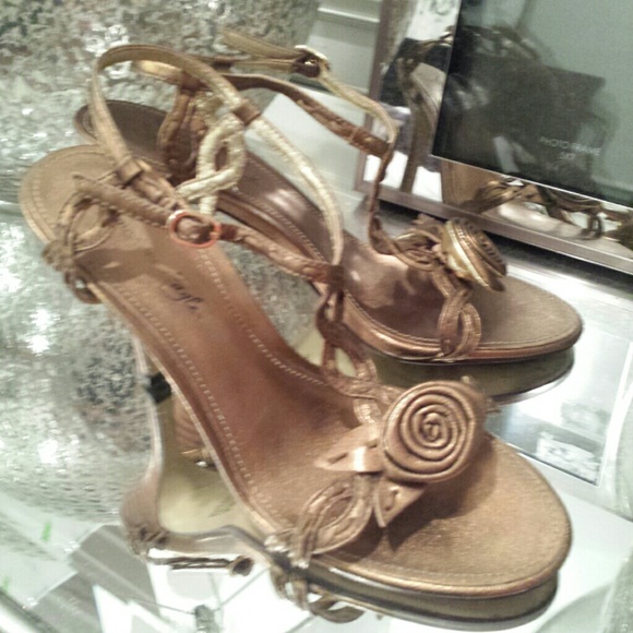 American eagle strappy heels