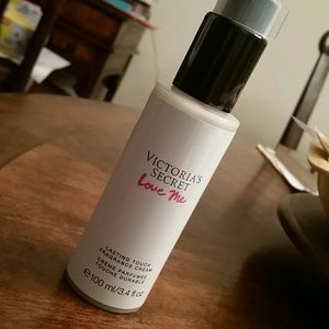 VICTORIA SECRETS LASTING TOUCH FRAGRANCE CREME
