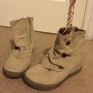 cute khaki colored blowfish hidden wedges