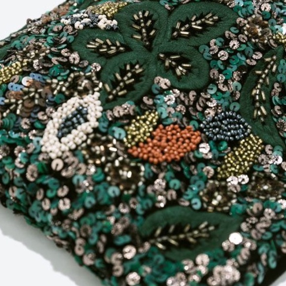 ❌SOLD❌ZARA Green Embroidered Beaded Sequin Clutch - Picture 3 of 4