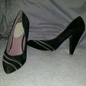 Madden girl black suede zipper pumps