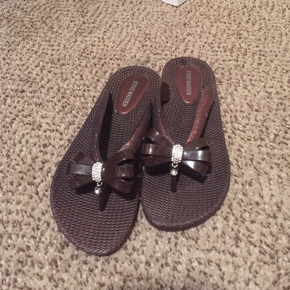 Brand new Steve Madden sandals