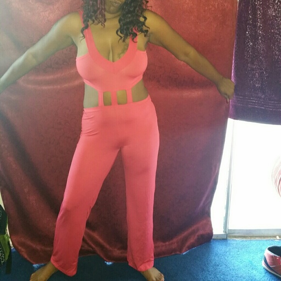 Pink one piece - Picture 2 of 3