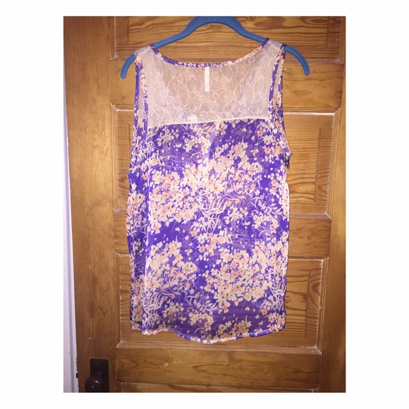 Size M Purple and Lace Tank - Picture 2 of 2