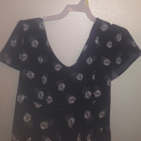 Romper - Picture 2 of 3