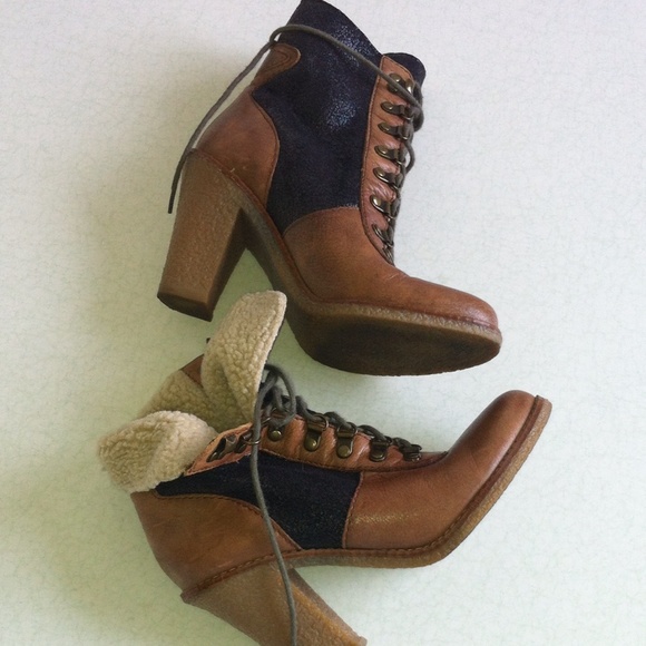 Sam Edelman Tara whiskey brown fleece lace boots
