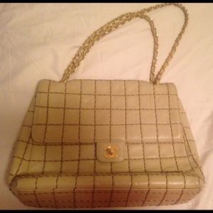 FOR ROSEROYALTY DO NOT PURCHASE chanel  cream bag